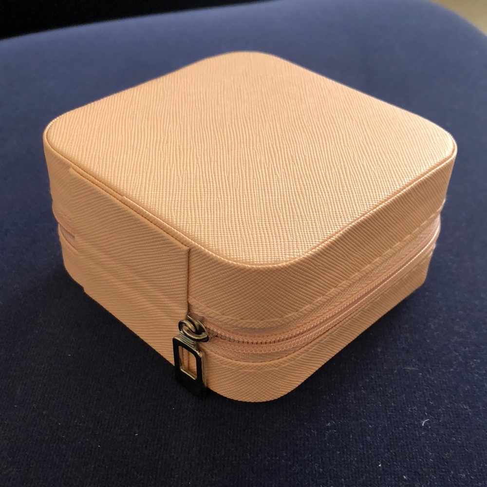 Mini jewelry travel box- new never used